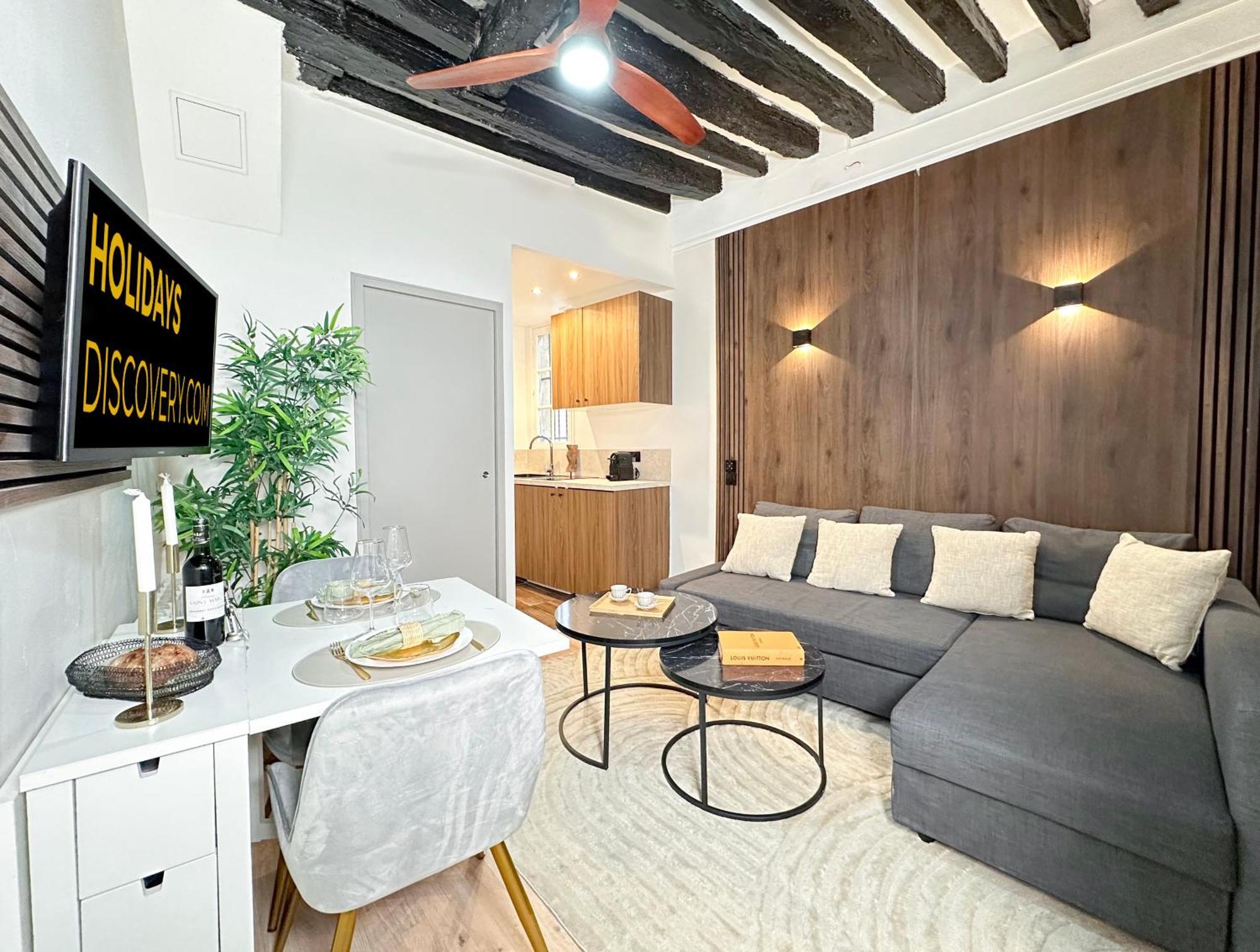 Chic Louvre Apartment Paris Exterior foto